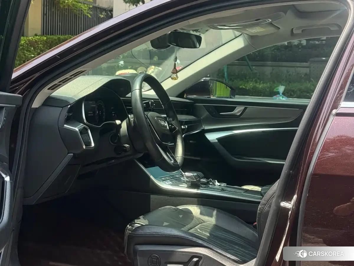 Audi A6L id 4546666 из Китая 15
