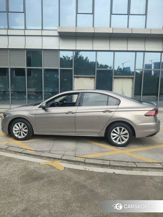 Volkswagen Bora id 4321366 из Китая 15
