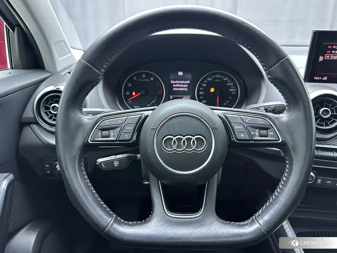 Audi Q2L id 4589312 из Китая 15