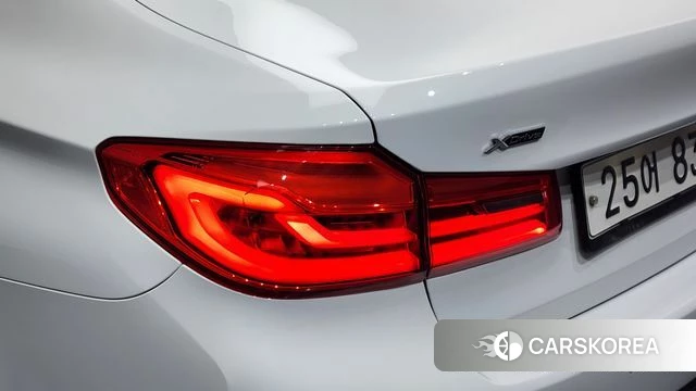 BMW 5 Series (G30) id 4416953 из Кореи 15