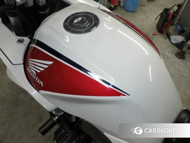 Honda CB1300ST id 3949946 из Японии 15