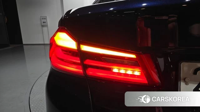 BMW 5 Series (G30) id 4424175 из Кореи 15