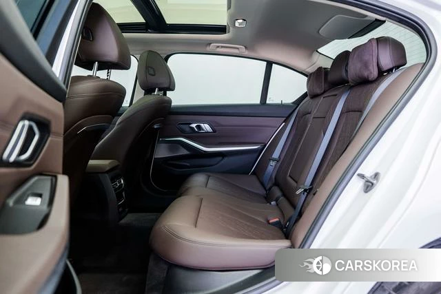 BMW 3 series id 4380636 из Китая 15