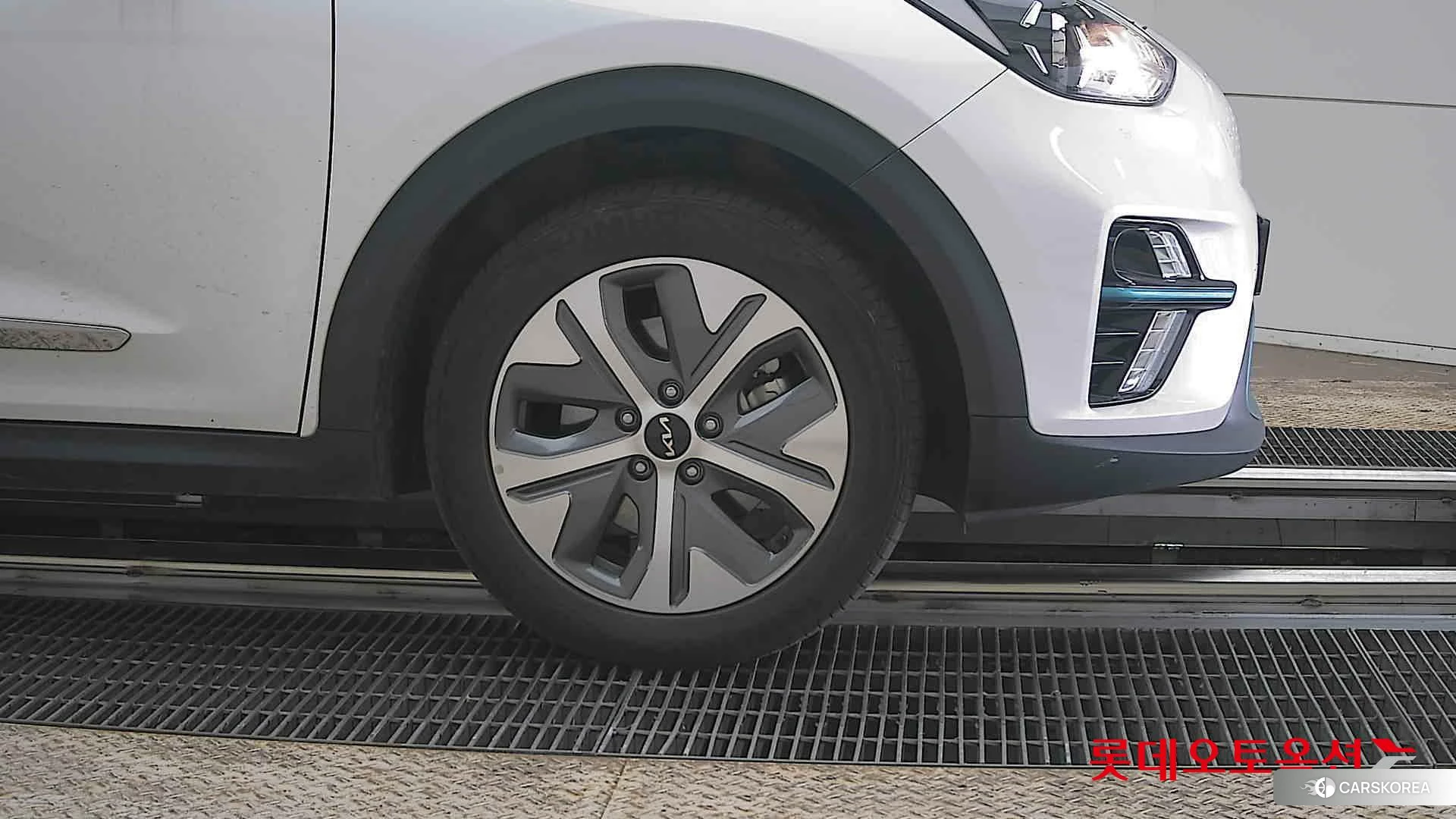 Kia Niro EV id 3888432 из Кореи 15