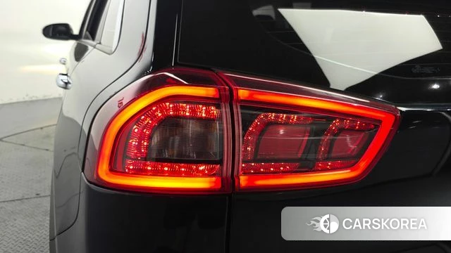 Kia Niro EV id 4900354 из Кореи 15