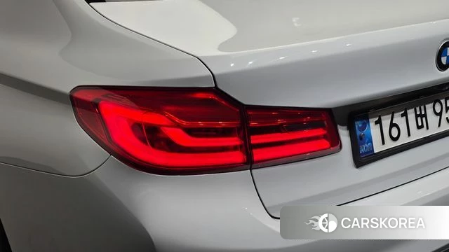 BMW 5 Series (G30) id 4496858 из Кореи 15