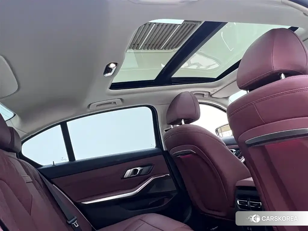 BMW 3 series id 4589392 из Китая 15