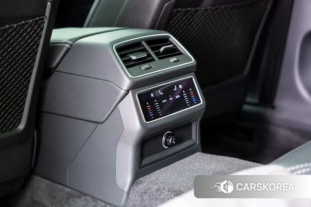 Audi A6L id 4298246 из Китая 15