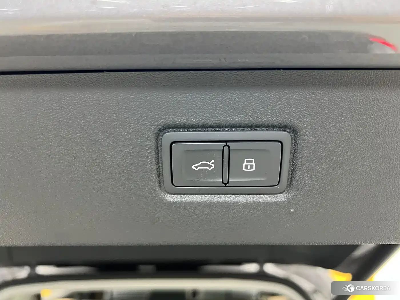 Audi Q5L id 4600932 из Китая 15