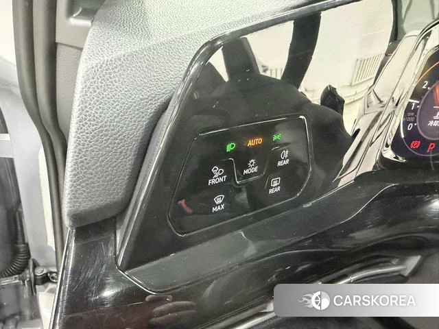 Volkswagen Golf id 4387583 из Китая 15