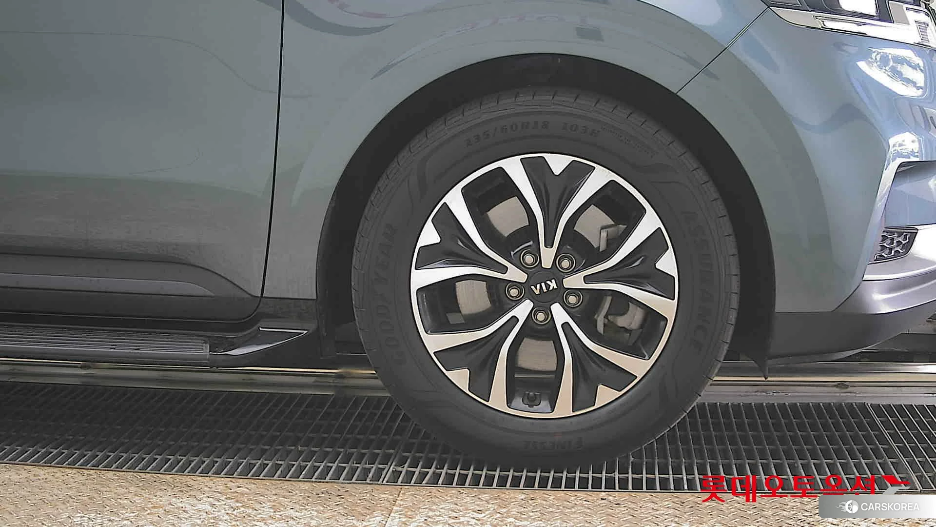 Kia Carnival id 3875723 из Кореи 15