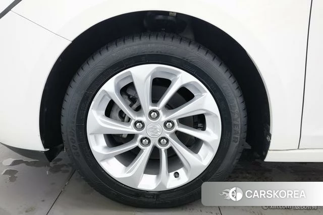 Buick Weilang id 4210678 из Китая 15
