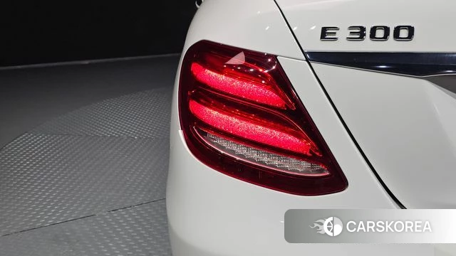 Mercedes-Benz E-Class W213 id 4490778 из Кореи 15