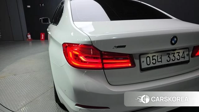 BMW 5 Series (G30) id 4390503 из Кореи 15