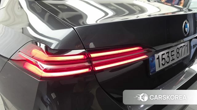 BMW 5 Series (G60) id 4892838 из Кореи 15