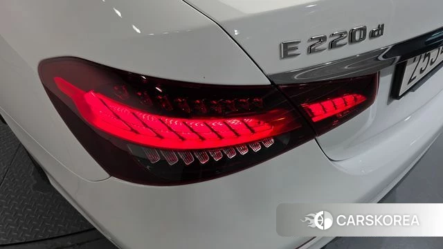 Mercedes-Benz E-Class W213 id 4556894 из Кореи 15