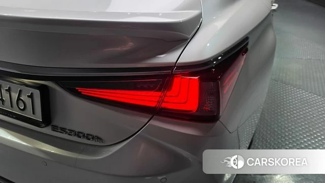 Lexus ES300h 7th generation id 4756858 из Кореи 15