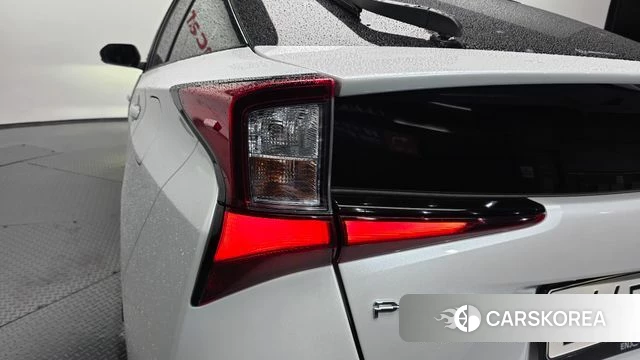 Toyota Prius 4th Generation id 4309668 из Кореи 15
