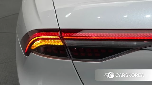 Hyundai The New Grandeur IG Hybrid id 4410530 из Кореи 15