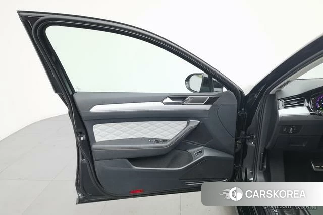 Volkswagen Magotan id 4313990 из Китая 15