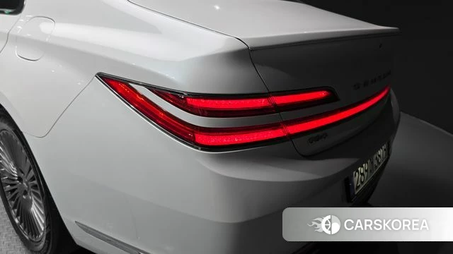 Genesis G90 id 4232100 из Кореи 15