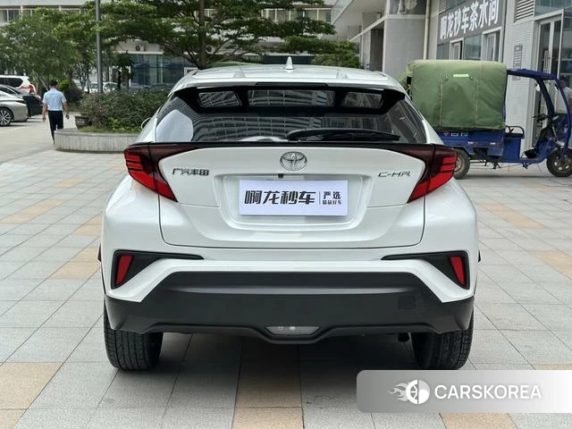 Toyota C-HR id 4368350 из Китая 15