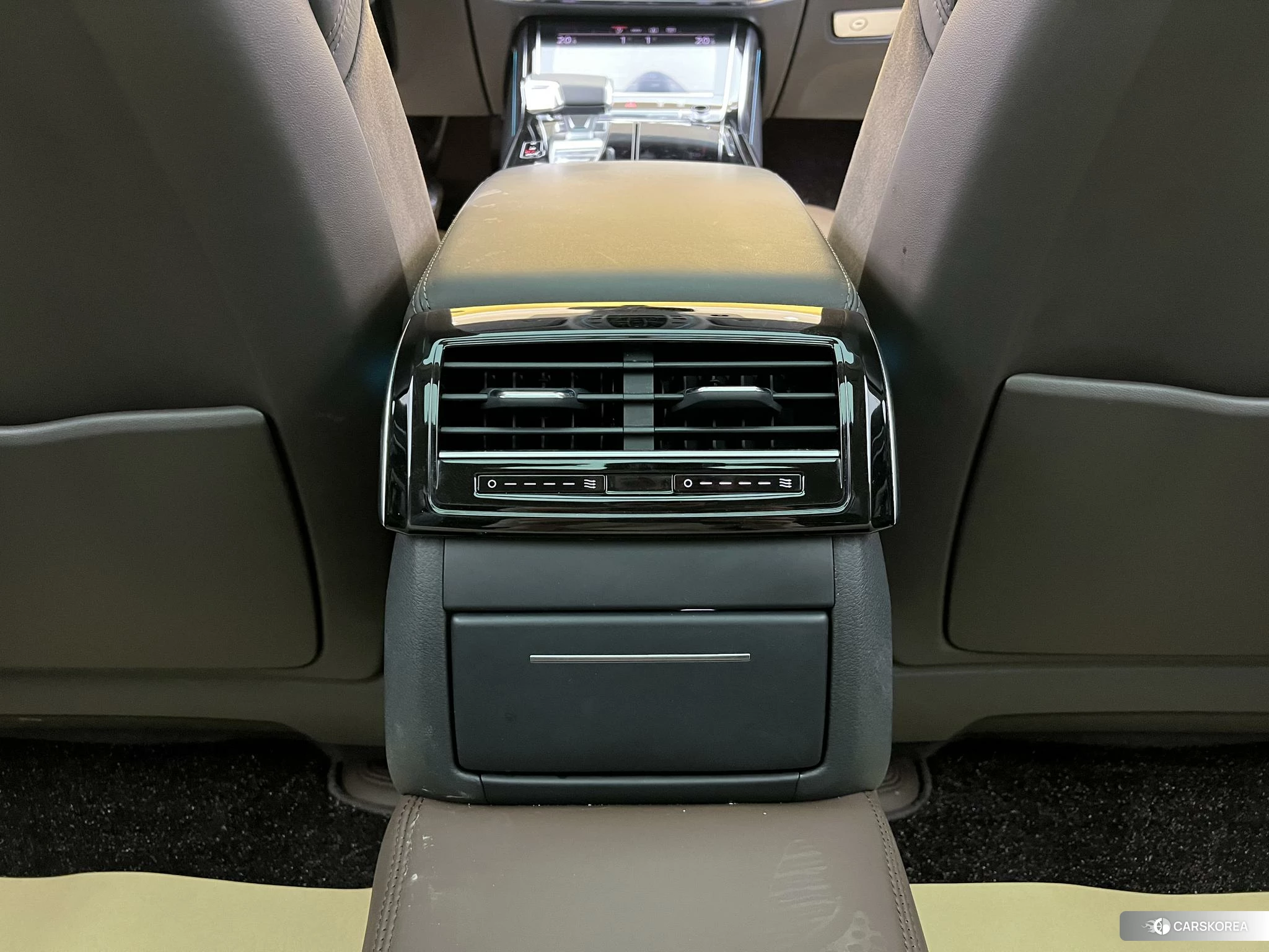 Audi A8 id 4461534 из Китая 15