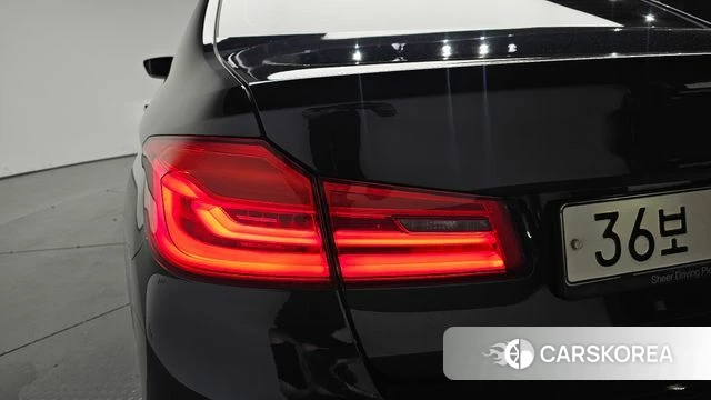 BMW 5 Series (G30) id 4397941 из Кореи 15