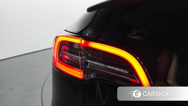 Tesla Model Y id 4686844 из Кореи 15
