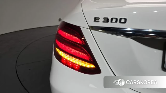 Mercedes-Benz E-Class W213 id 4232149 из Кореи 15