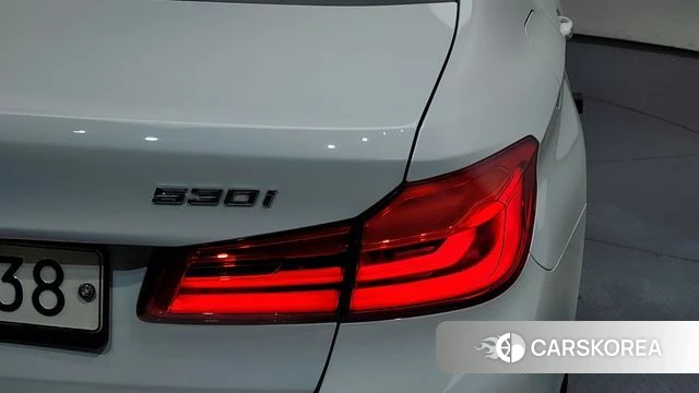 BMW 5 Series (G30) id 4689376 из Кореи 15