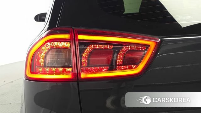 Kia Niro EV id 4567916 из Кореи 15