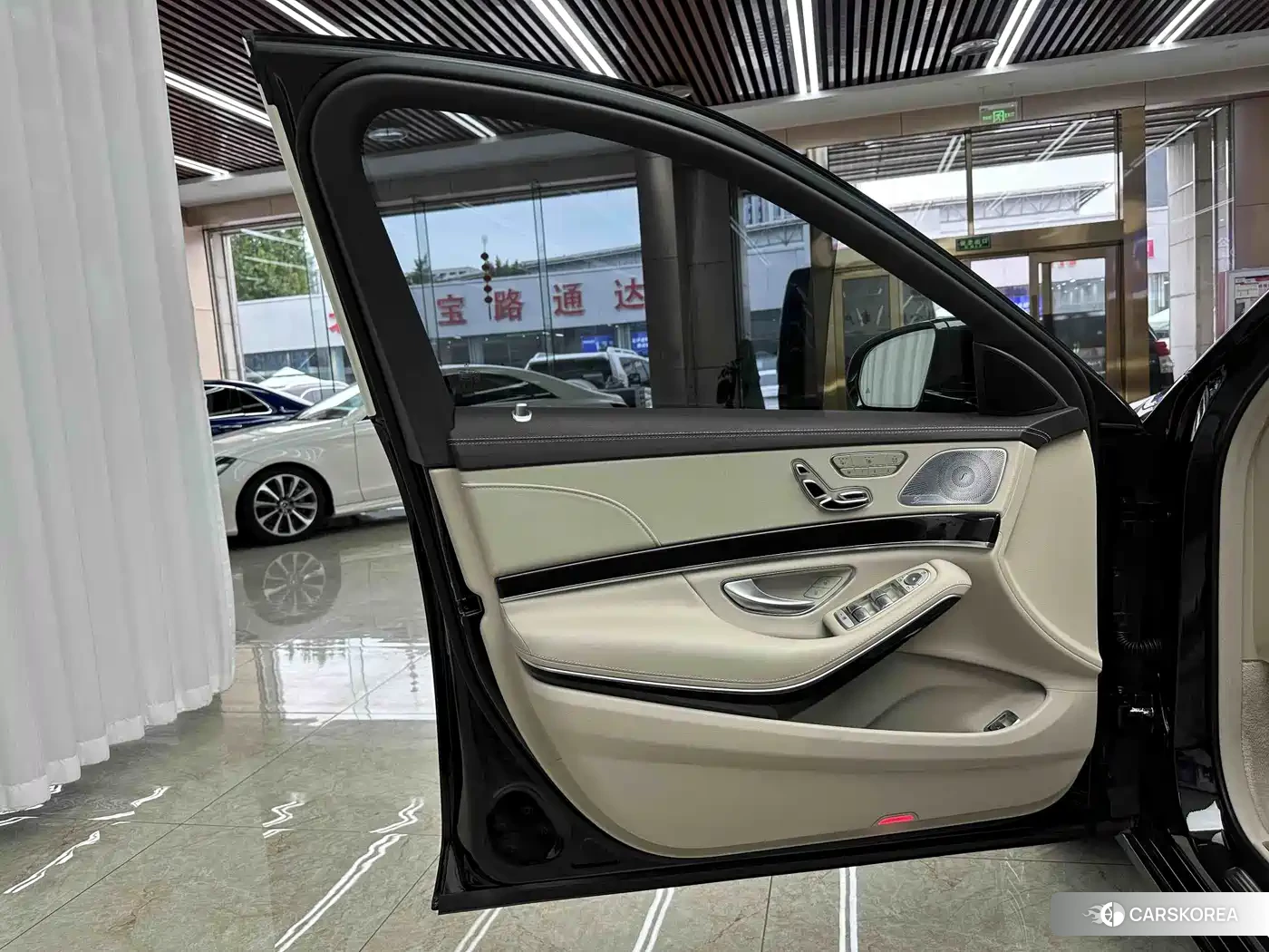 Mercedes-Benz Maybach S-Class id 4583840 из Китая 15