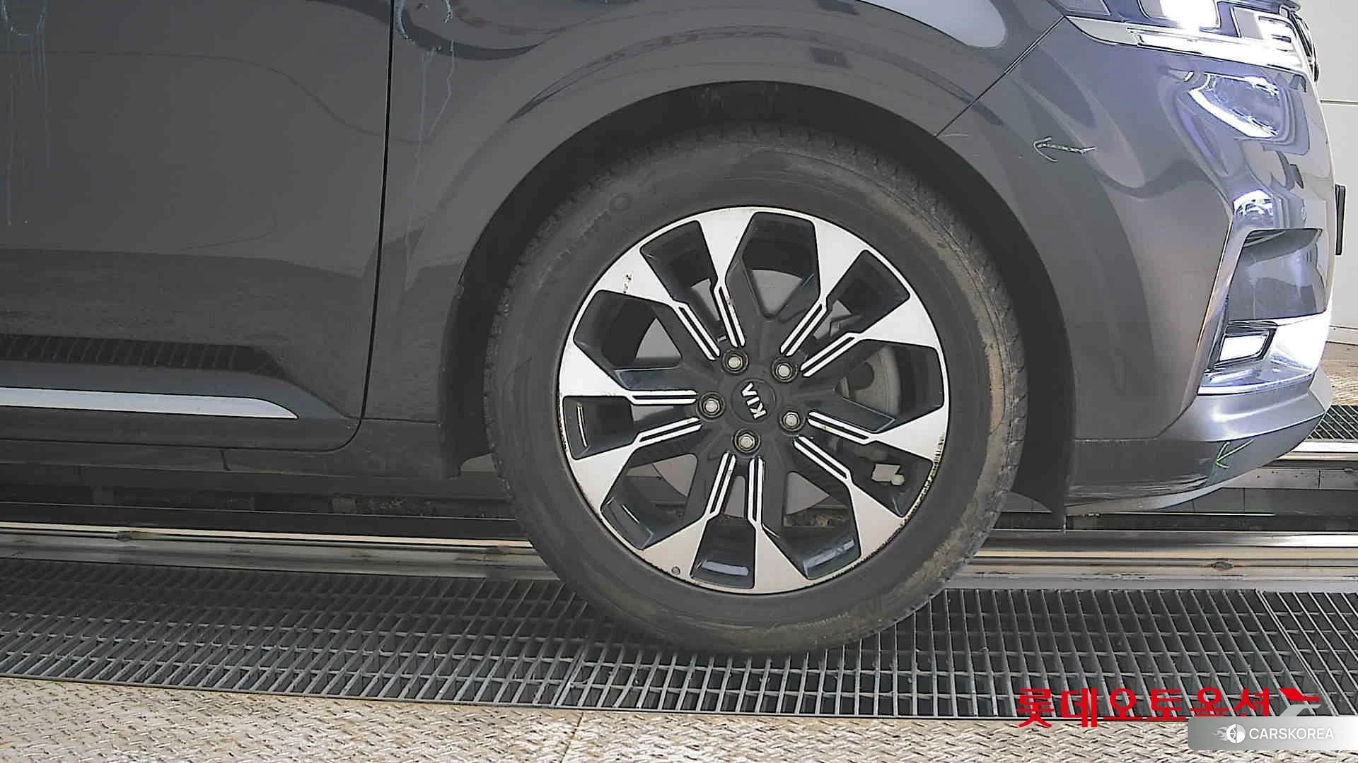 Kia Carnival id 3888403 из Кореи 15