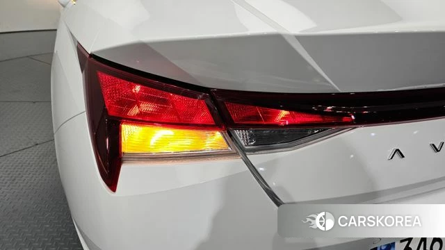 Hyundai Avante Hybrid (CN7) id 4650501 из Кореи 15