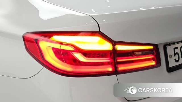 BMW 5 Series (G30) id 4849892 из Кореи 15