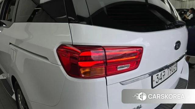 Kia The New Carnival id 4596003 из Кореи 15