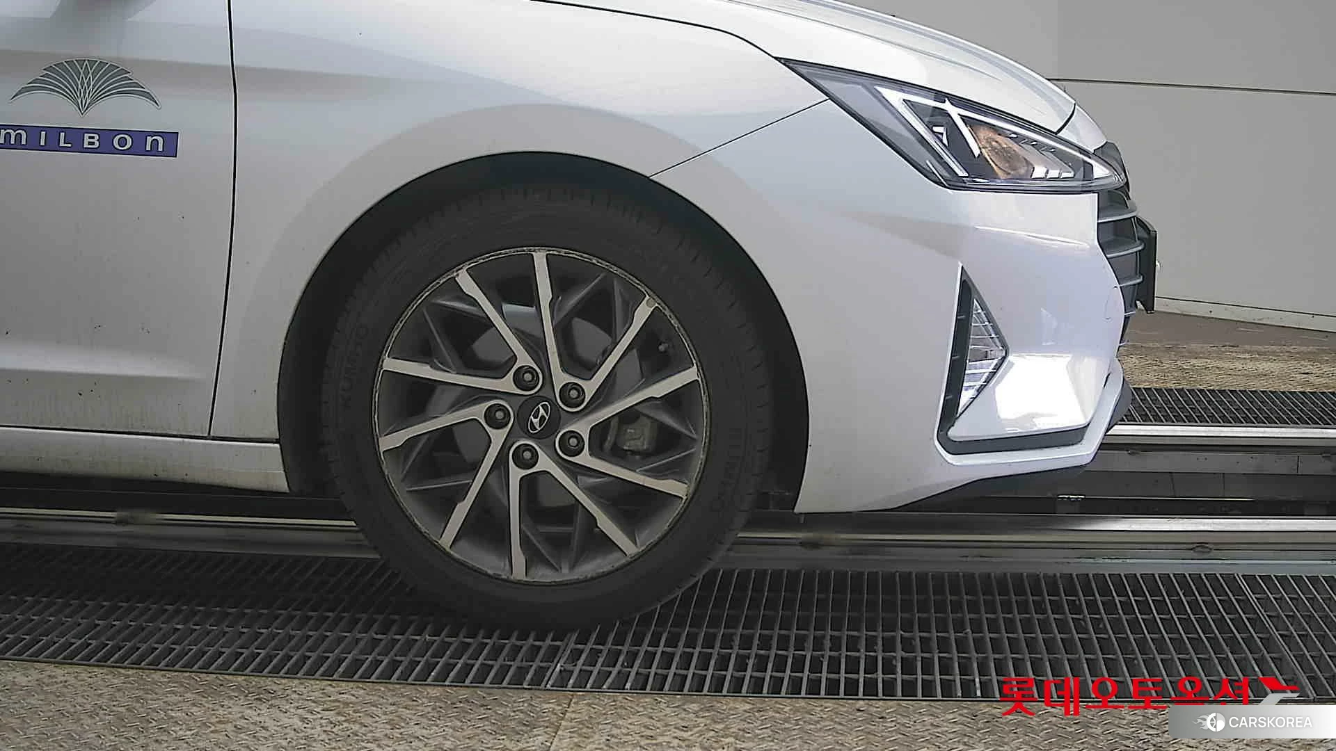 Hyundai Avante id 3875691 из Кореи 15