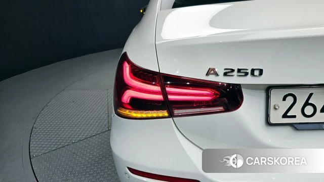 Mercedes-Benz A-Class W177 id 4410418 из Кореи 15