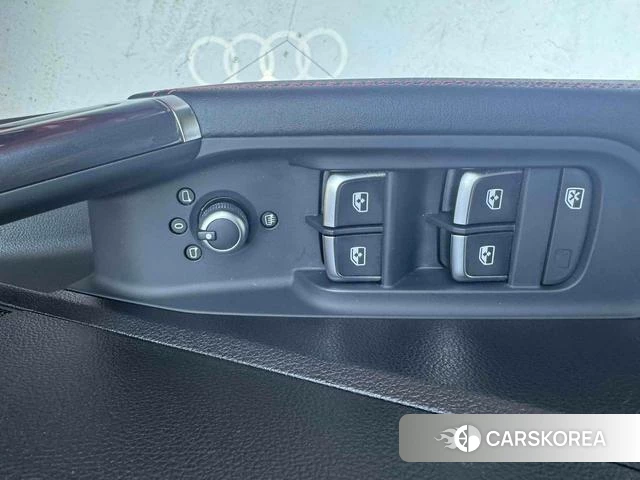 Audi Q2L id 4335071 из Китая 15