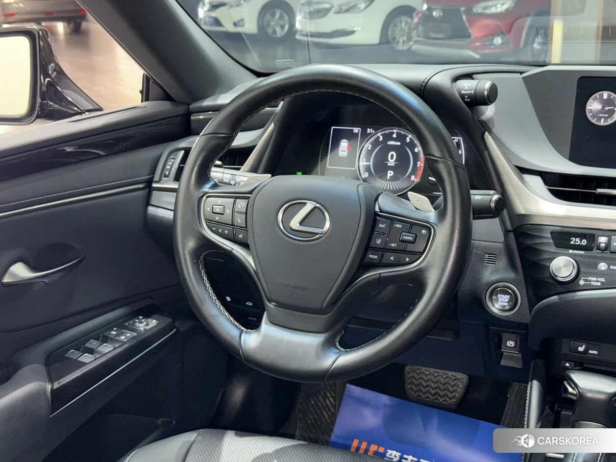 Lexus ES id 4505015 из Китая 15