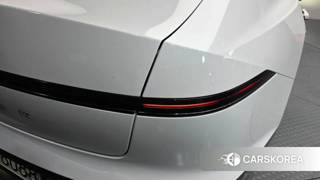 Hyundai Grandeur (GN7) id 4488111 из Кореи 15