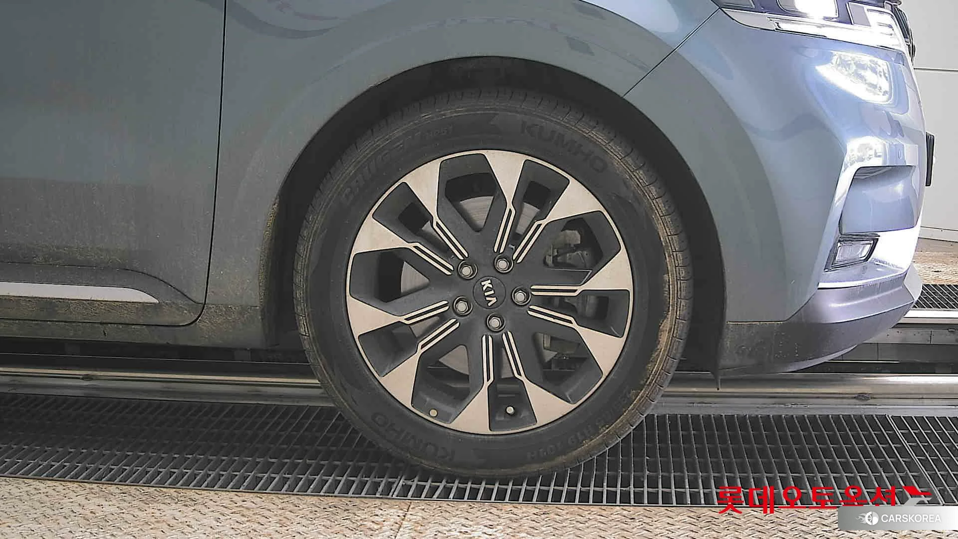 Kia Carnival id 3888379 из Кореи 15