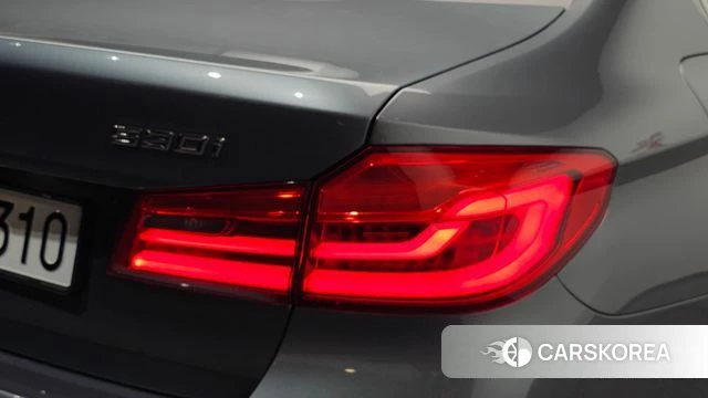 BMW 5 Series (G30) id 4882741 из Кореи 15