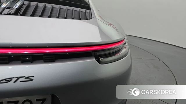Porsche 911(992) id 4700828 из Кореи 15