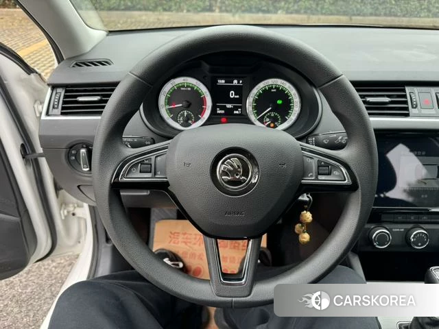 Skoda Octavia id 4238327 из Китая 15
