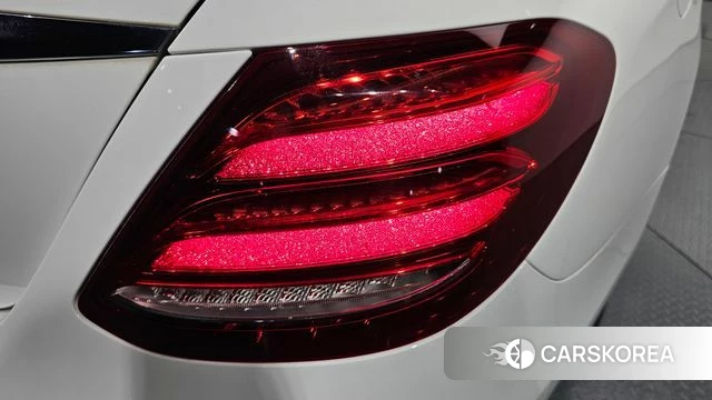 Mercedes-Benz E-Class W213 id 4203696 из Кореи 15