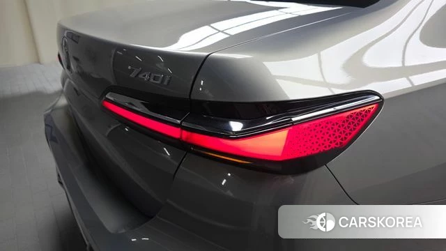 BMW 7 Series (G70) id 4222561 из Кореи 15