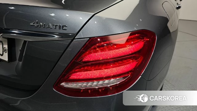 Mercedes-Benz E-Class W213 id 4459163 из Кореи 15