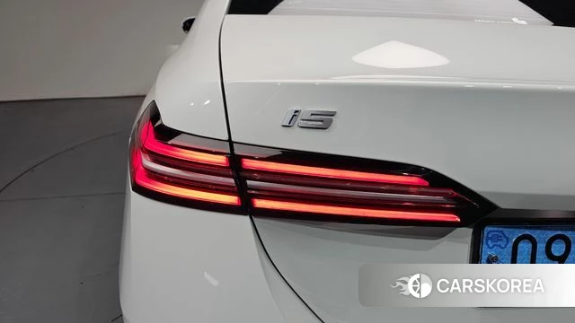 BMW i5 (G60) id 4505452 из Кореи 15